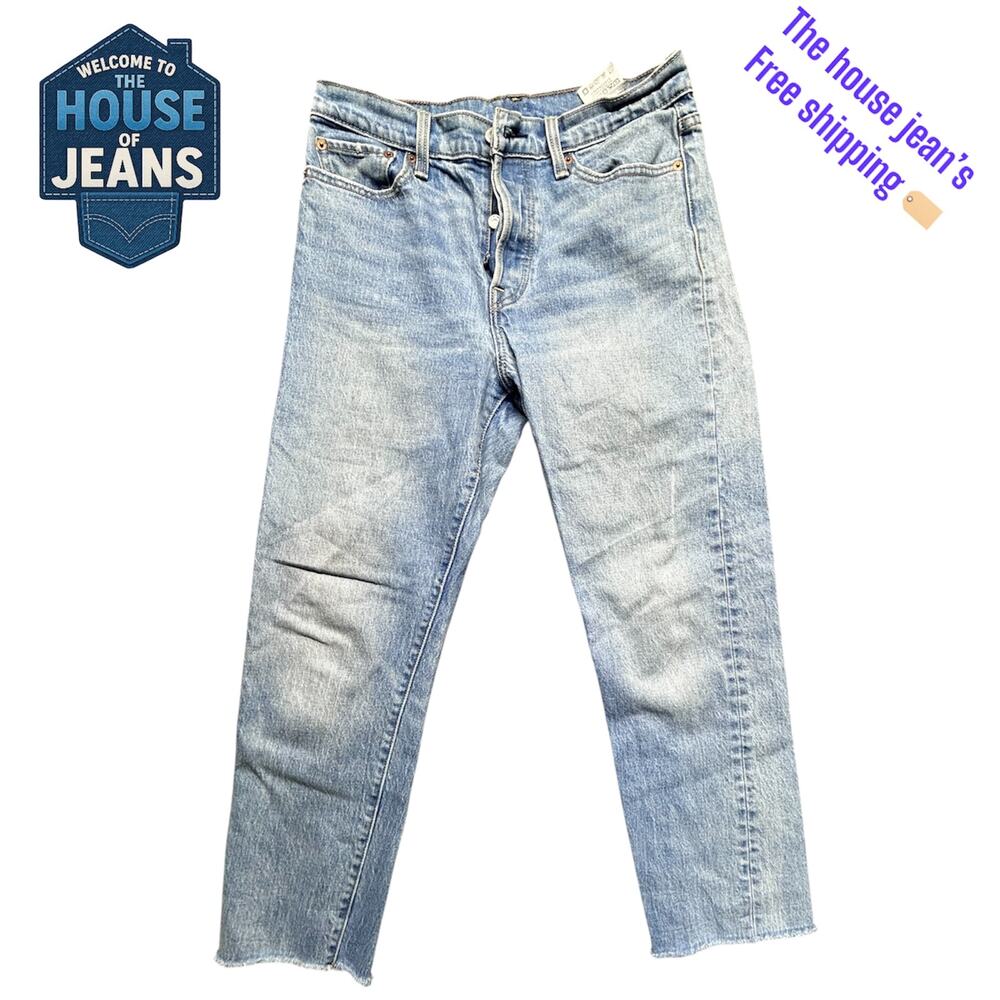 Levi’s Premium Women’s High Rise Straight Leg Jeans Size 29 – Light Wash Raw Hem